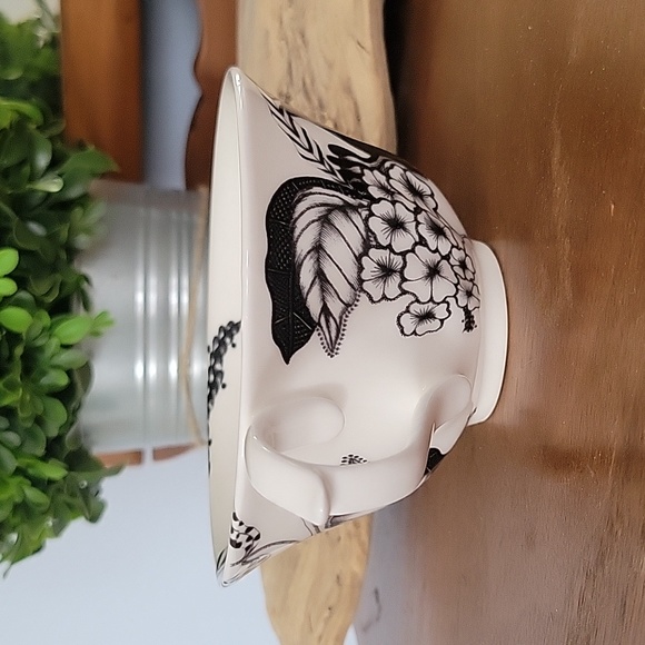 Florence Balducci for Anthropologie WILD MASQUERADE Tea Cup & Saucer - Picture 6 of 9